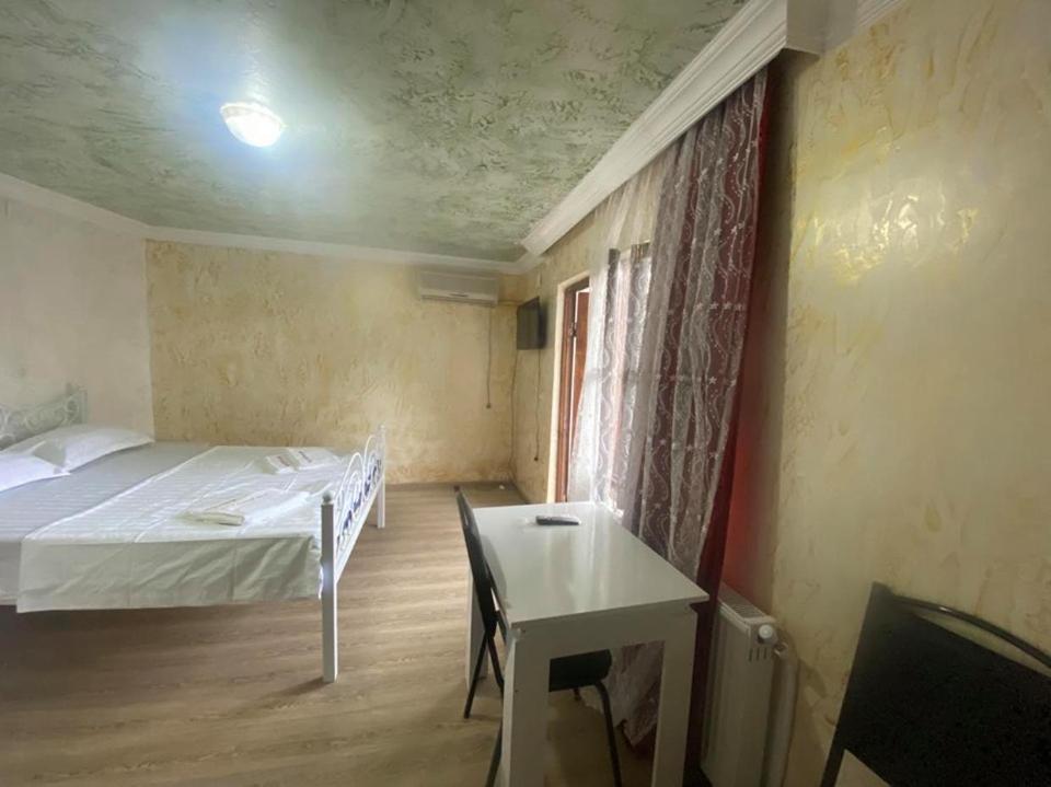 Elite Palace Plus Hotel Batumi Kültér fotó