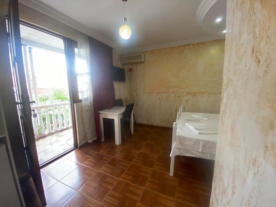 Elite Palace Plus Hotel Batumi Kültér fotó