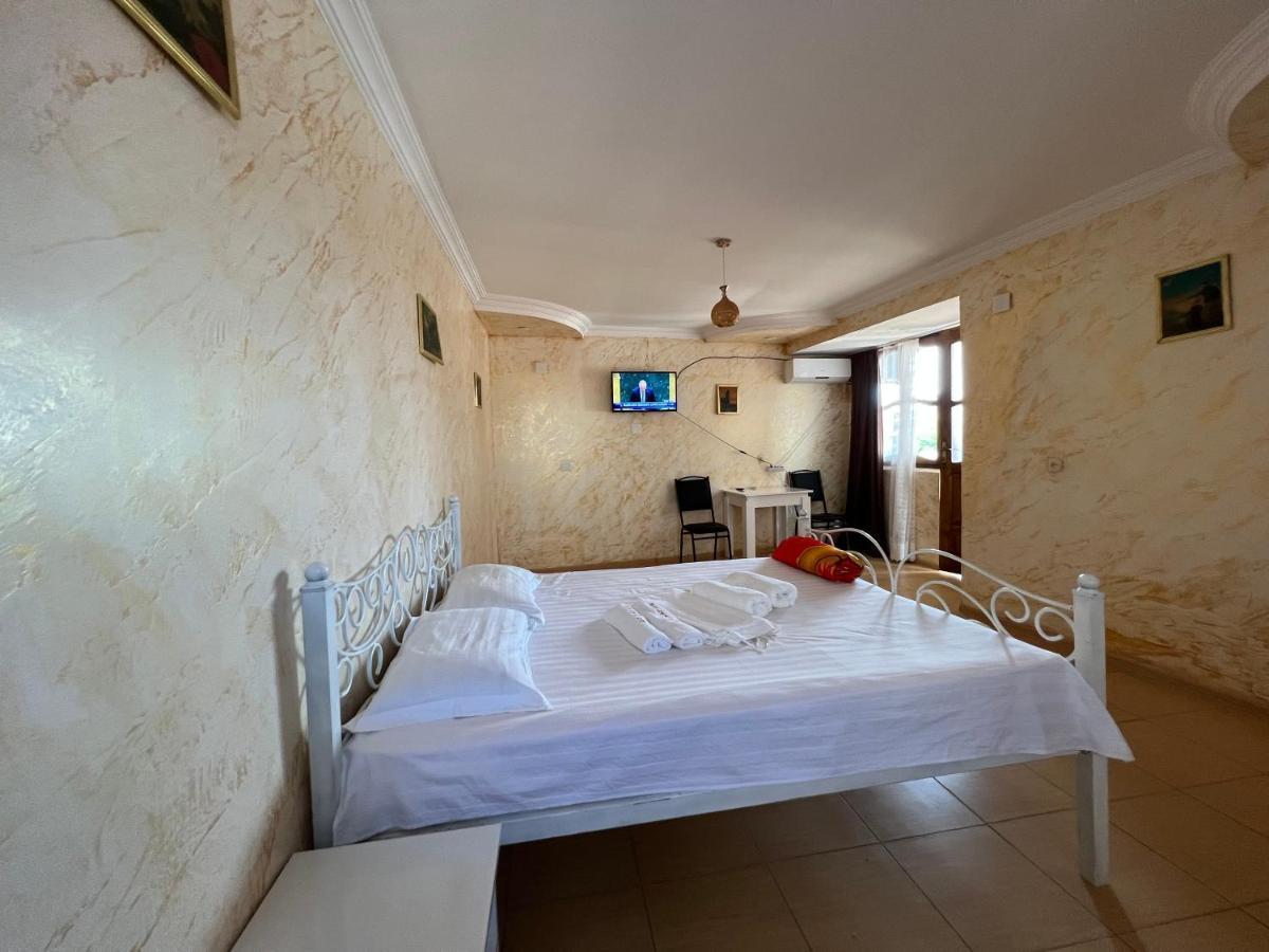 Elite Palace Plus Hotel Batumi Kültér fotó